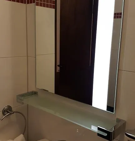 Hotel S&l